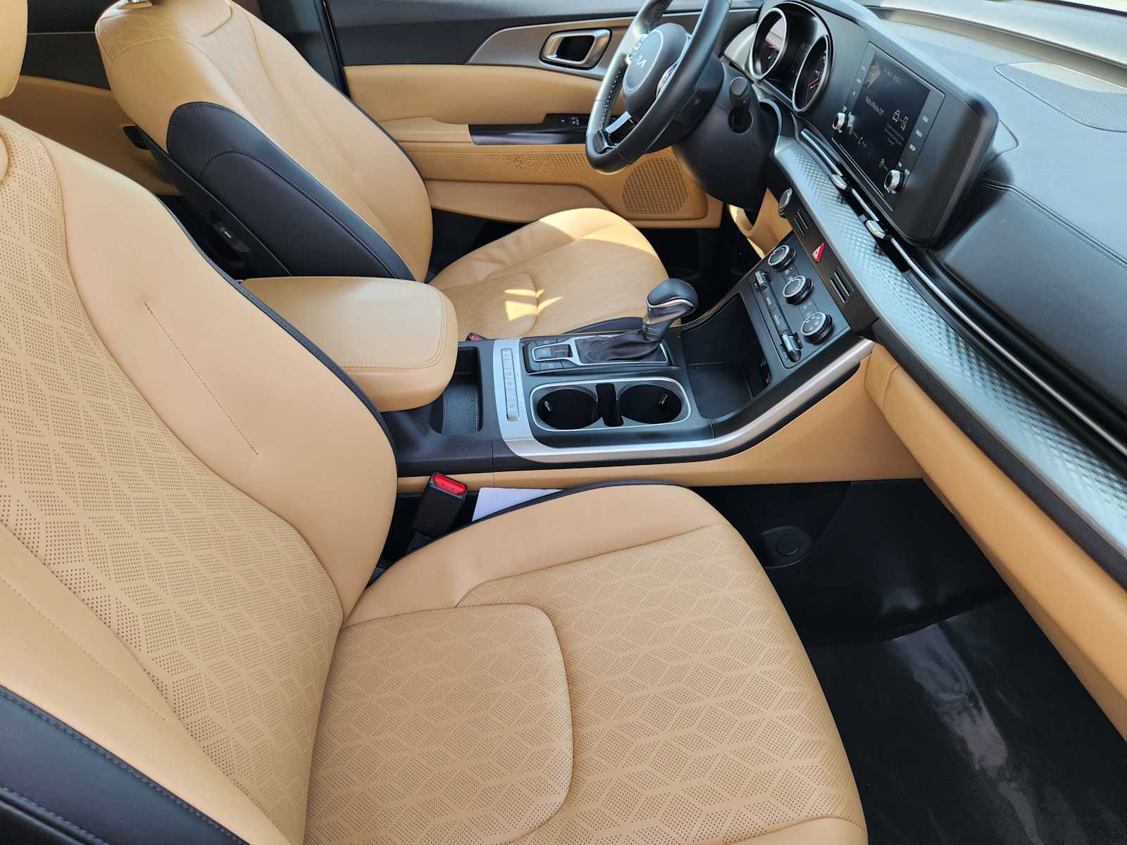 2022 Kia Carnival LXS photo 12