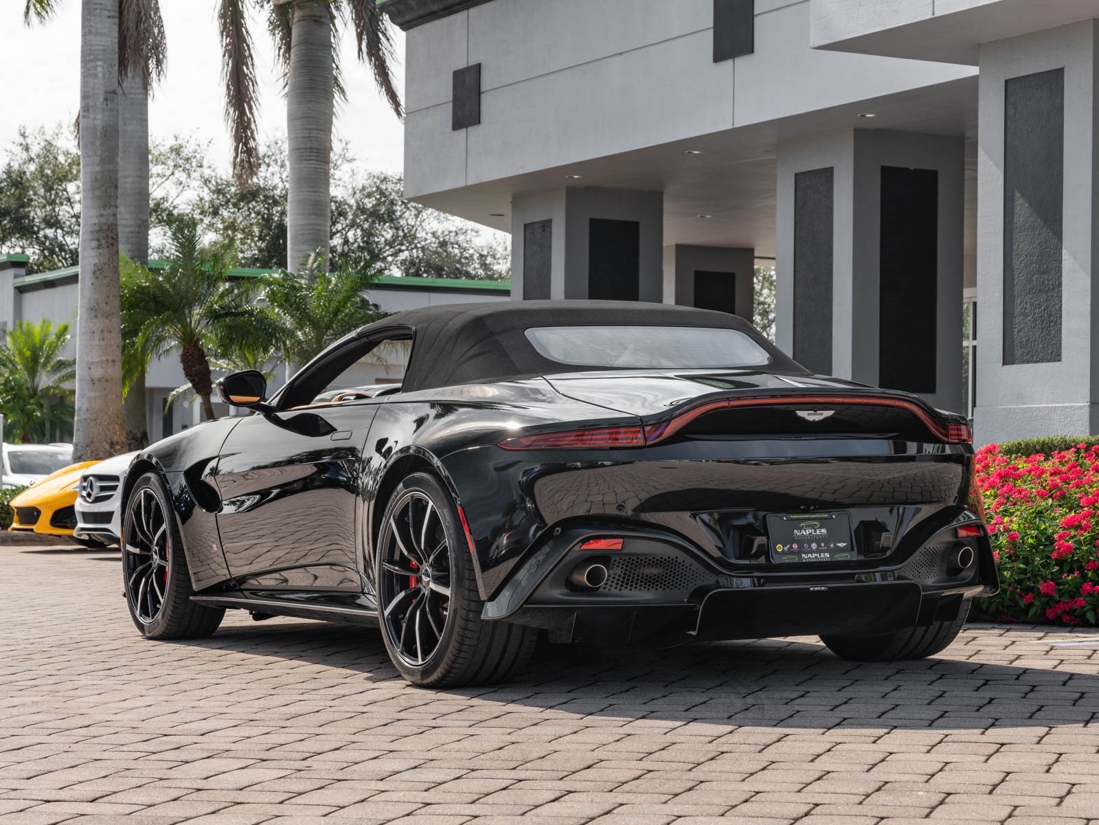 2021 Aston Martin Vantage photo 39