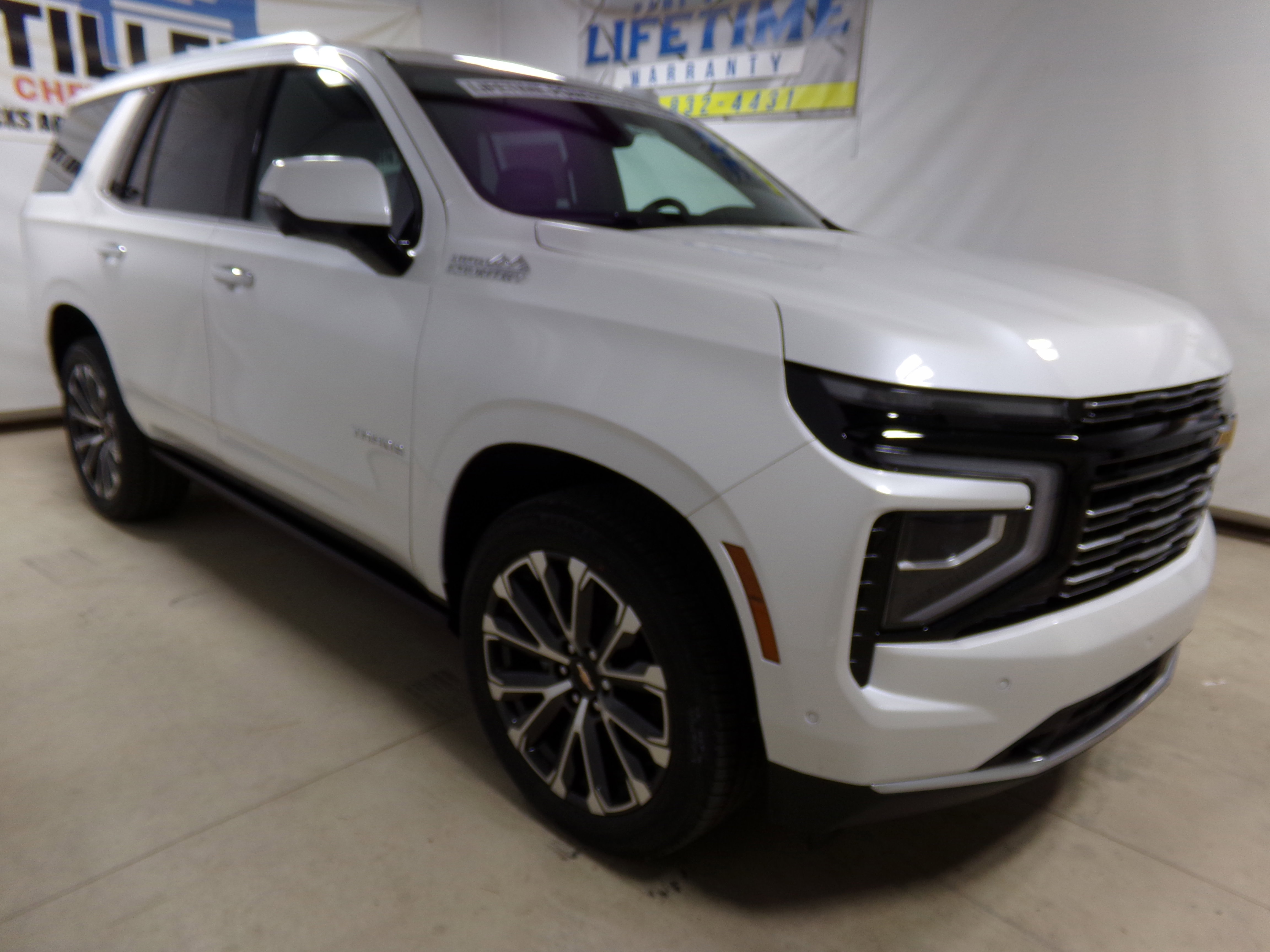 2025 Chevrolet Tahoe High Country's photo