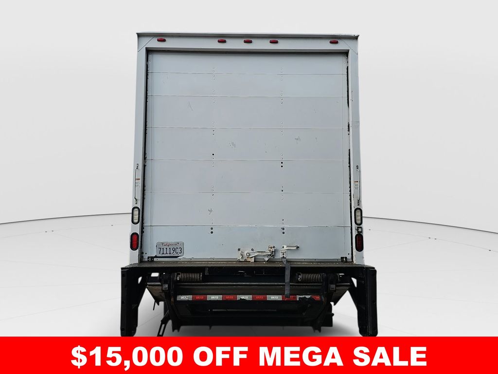 2015 Freightliner M2 photo 4