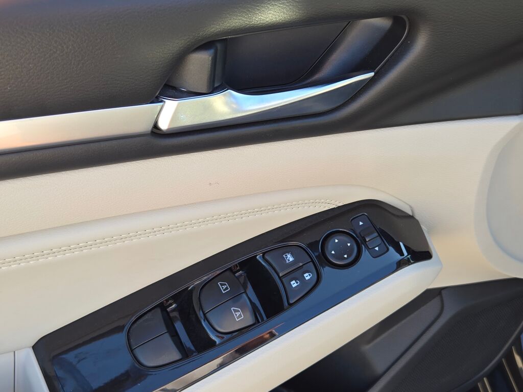 2020 Nissan Altima 2.5 SV photo 15