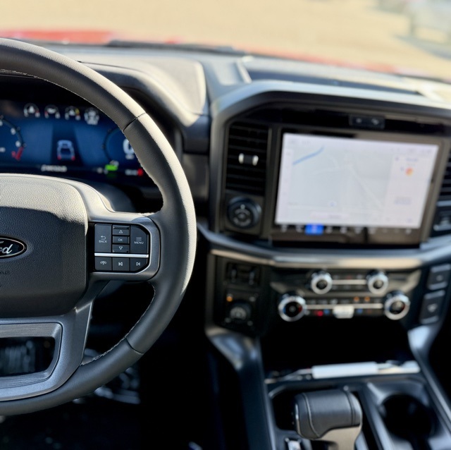 2025 Ford F-150 Lariat photo 19
