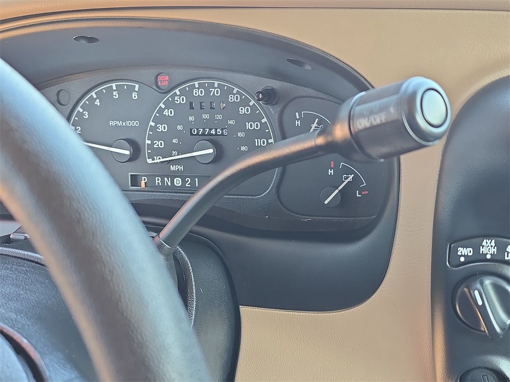 2000 Ford Ranger XLT photo 23
