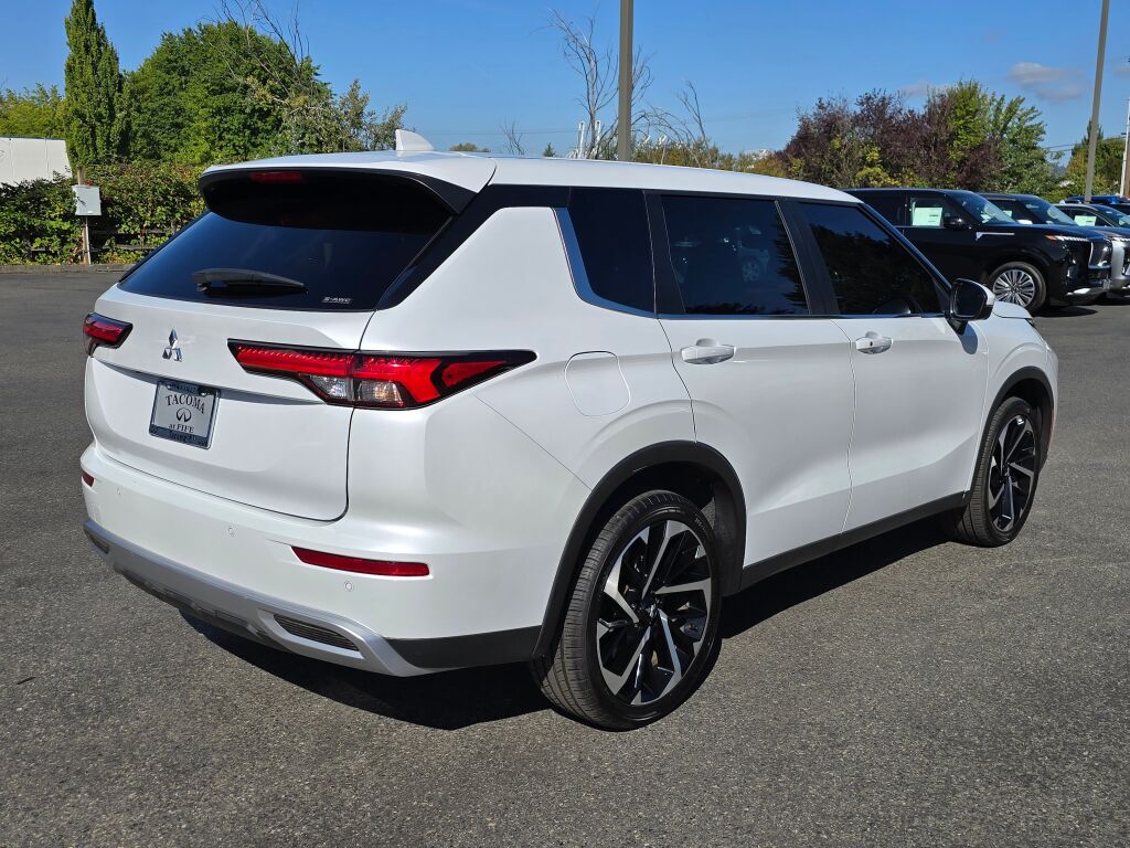 2023 Mitsubishi Outlander SE Black Edition Ralliart photo 6