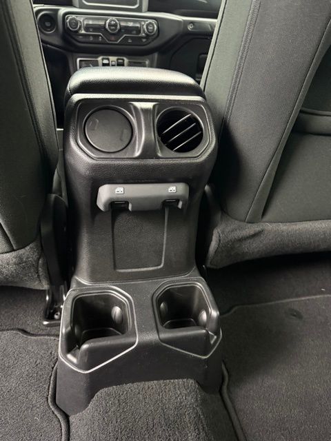 2021 Jeep Wrangler Unlimited Sport Altitude photo 52