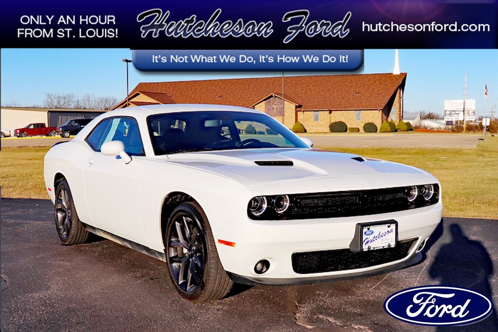 2023 Dodge Challenger SXT's photo
