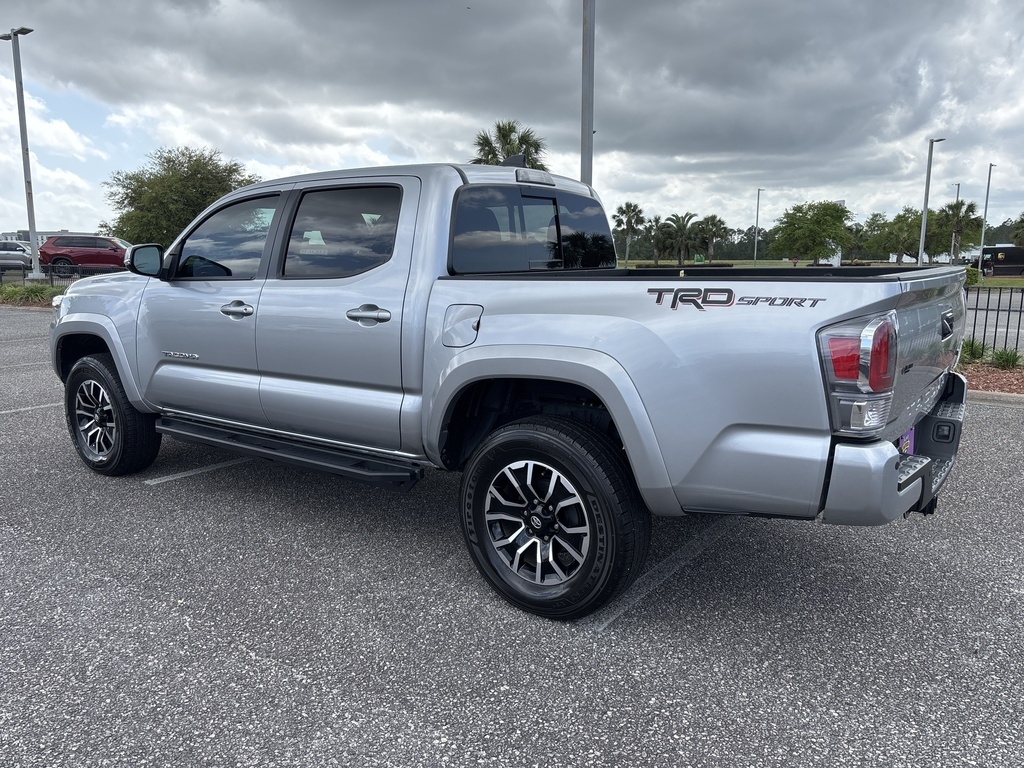 2022 Toyota Tacoma TRD Sport photo 3