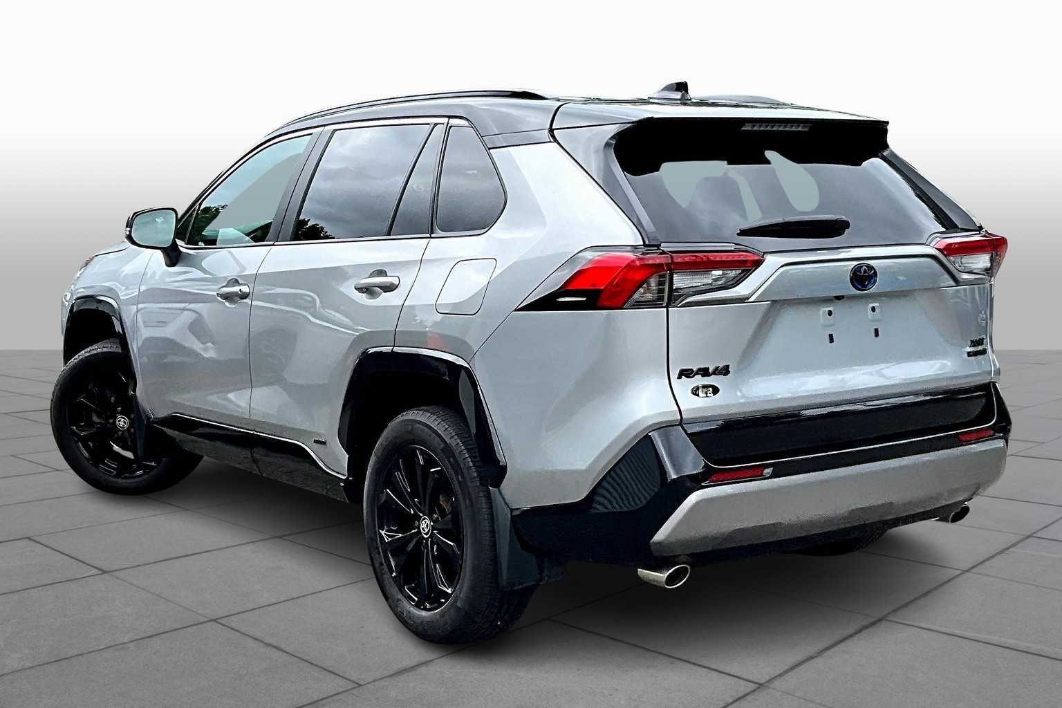 2023 Toyota RAV4 Hybrid XSE photo 10
