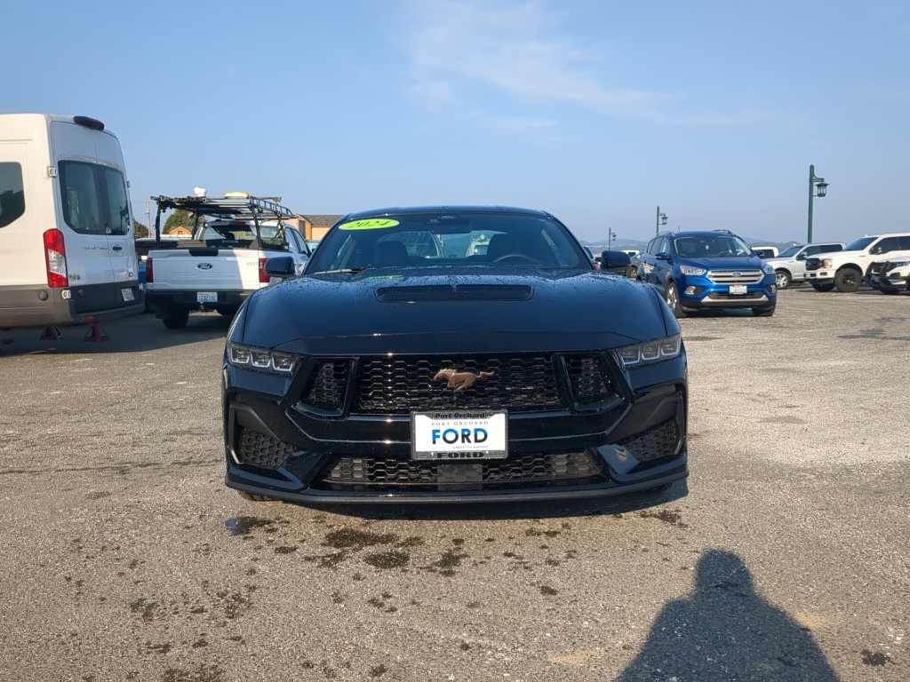 2024 Ford Mustang GT Premium photo 12