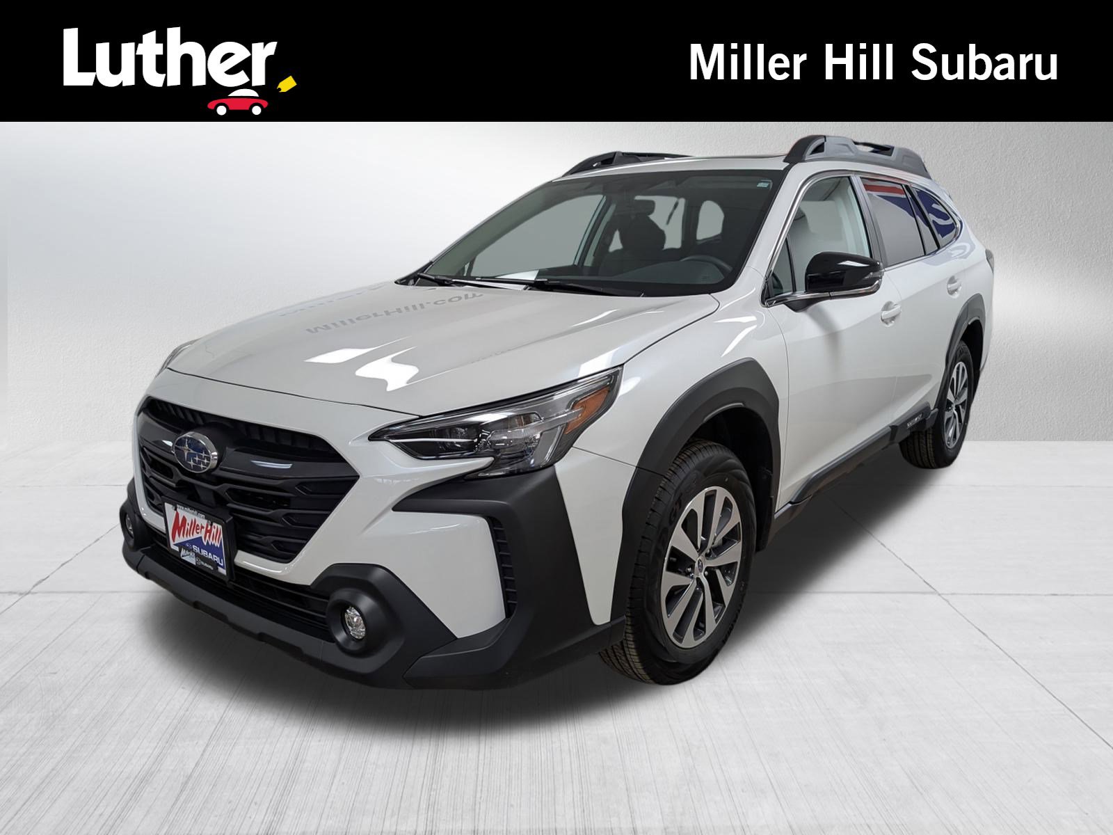 2025 Subaru Outback Premium's photo