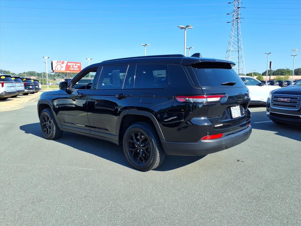 2024 Jeep Grand Cherokee Altitude photo 21