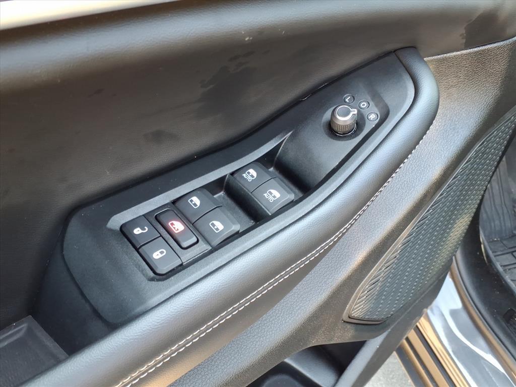 2025 Jeep Grand Cherokee Limited photo 5