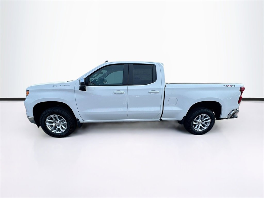 2026 Chevrolet Silverado 1500 LT photo 4