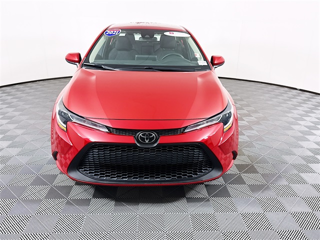 2021 Toyota Corolla LE photo 2