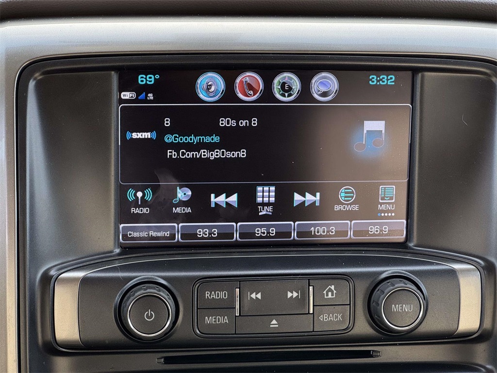 2019 Chevrolet Silverado 2500HD LTZ photo 3