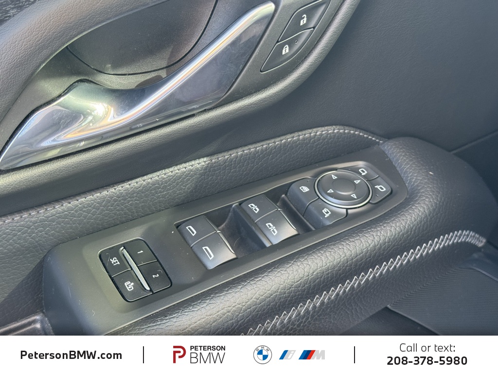 2021 Gmc Yukon XL Denali photo 25