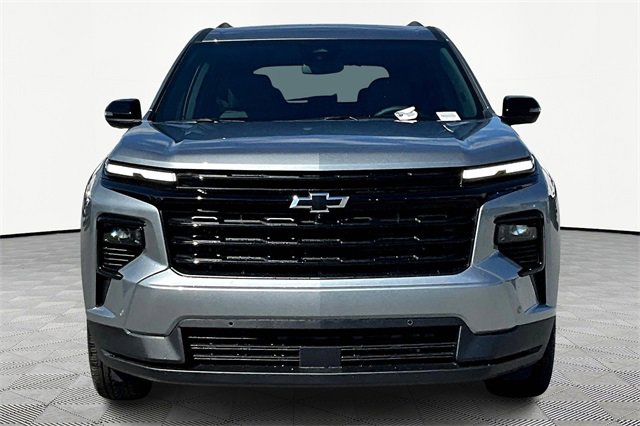2025 Chevrolet Traverse photo 2