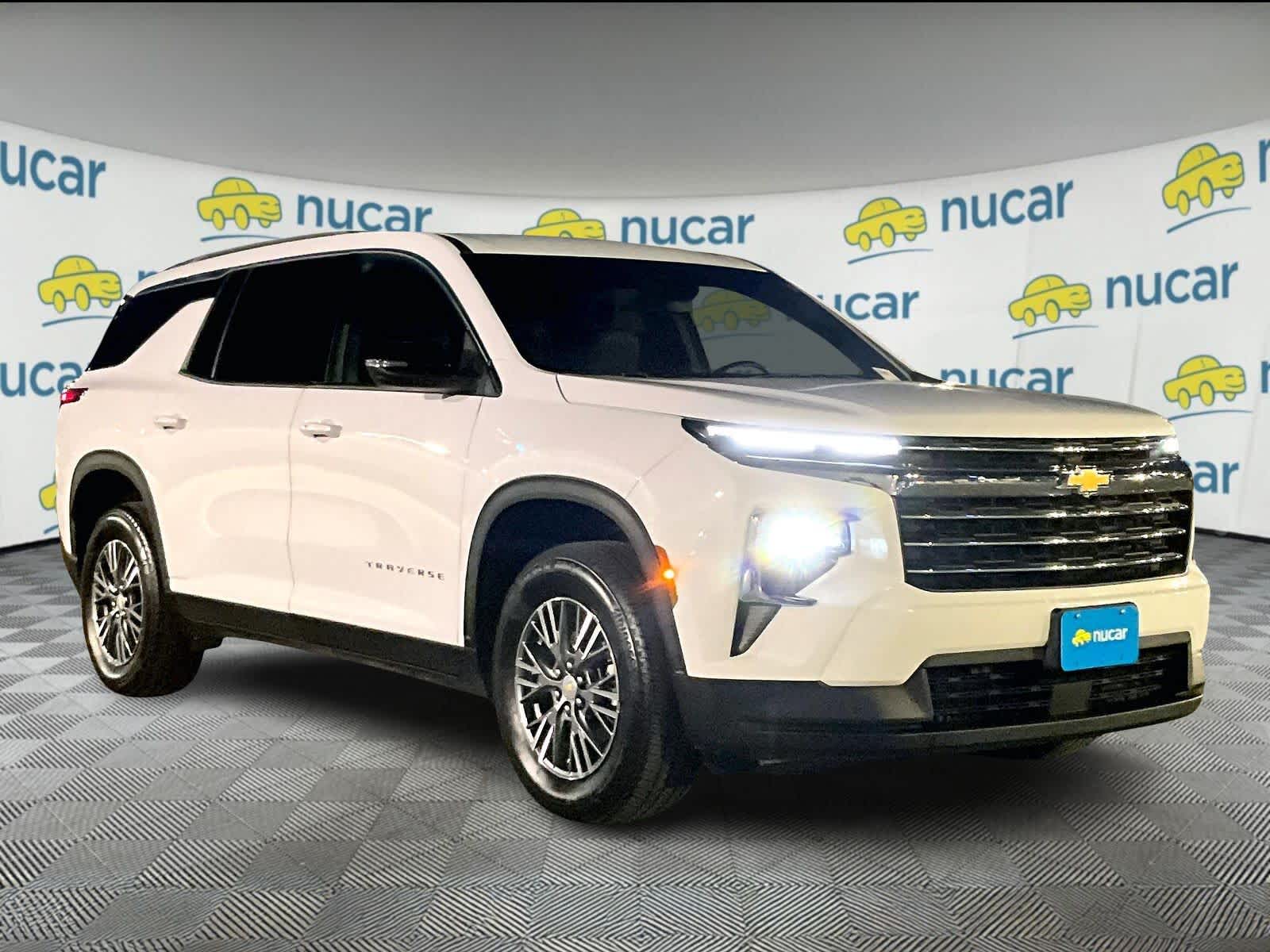 2025 Chevrolet Traverse LT's photo