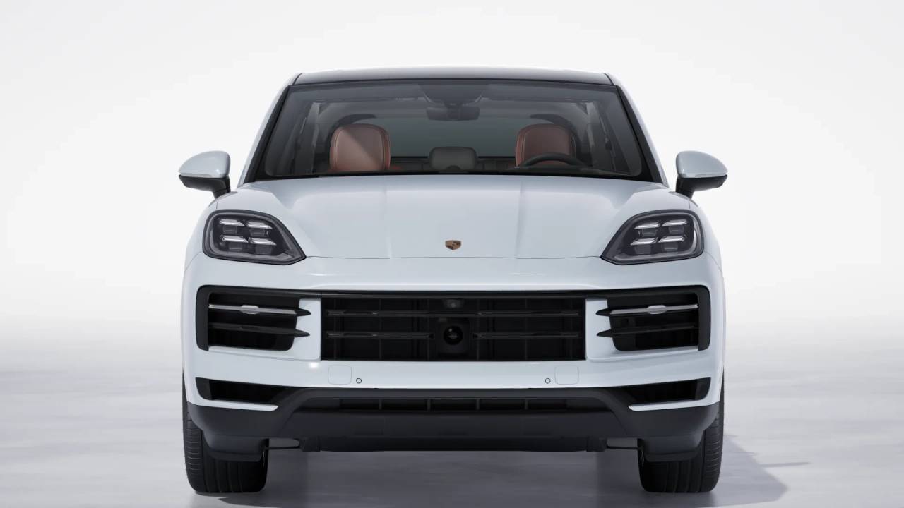 2026 Porsche Cayenne Coupe photo 8