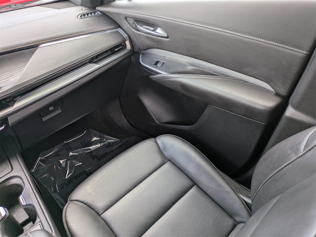 2024 Cadillac XT4 Premium Luxury photo 17