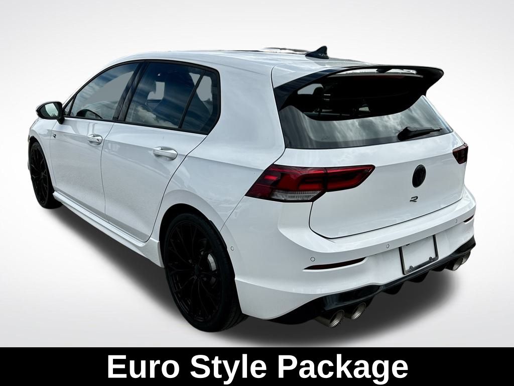 2025 Volkswagen Golf R photo 2