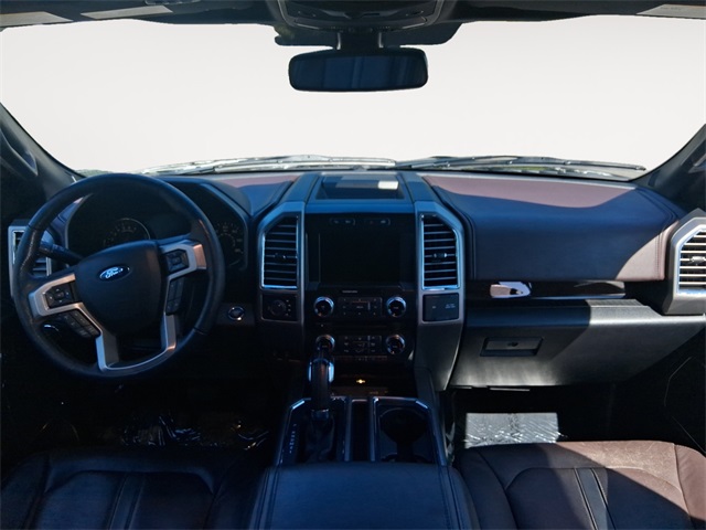 2015 Ford F-150 Platinum photo 10