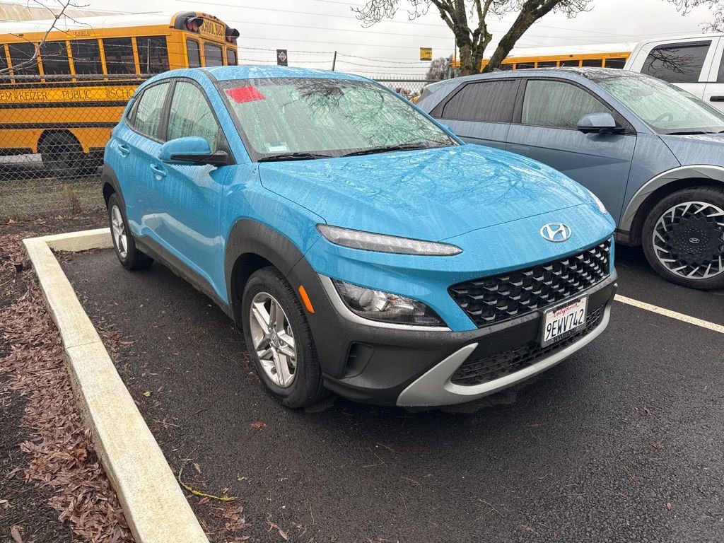 2023 Hyundai Kona SE's photo
