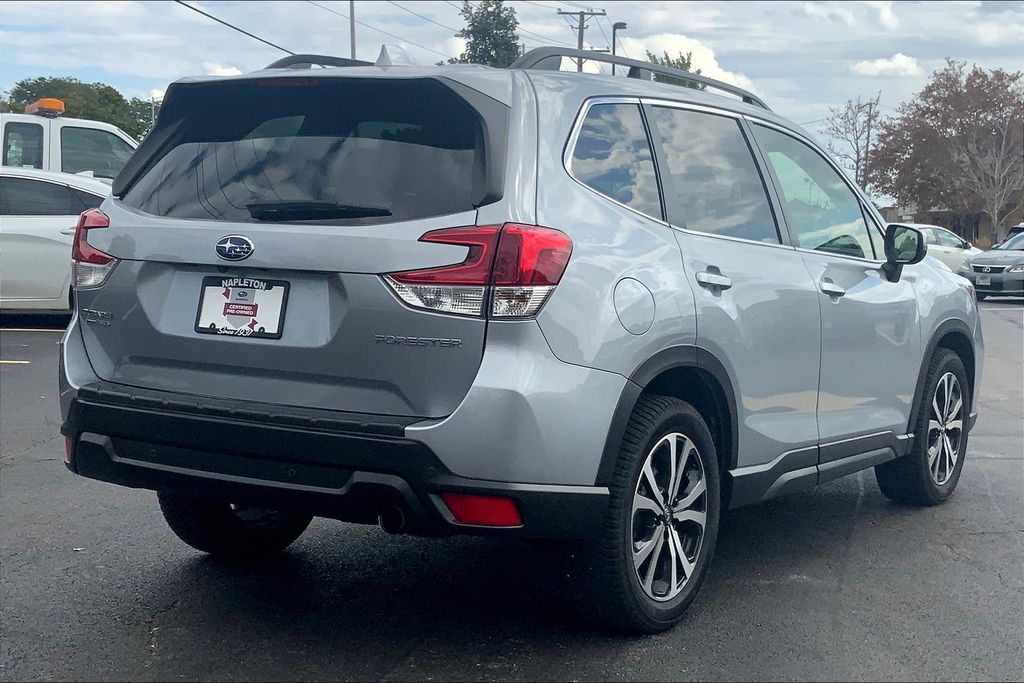 2020 Subaru Forester Limited photo 9