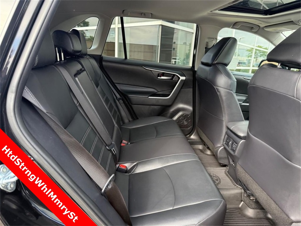 2024 Toyota RAV4 XLE Premium photo 8