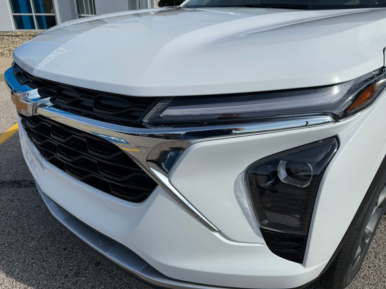 2025 Chevrolet Trax LT photo 28