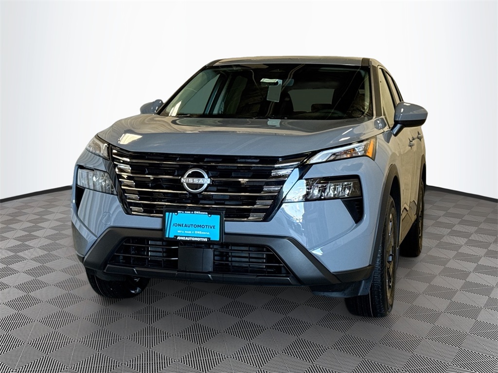 2026 Nissan Rogue SV's photo