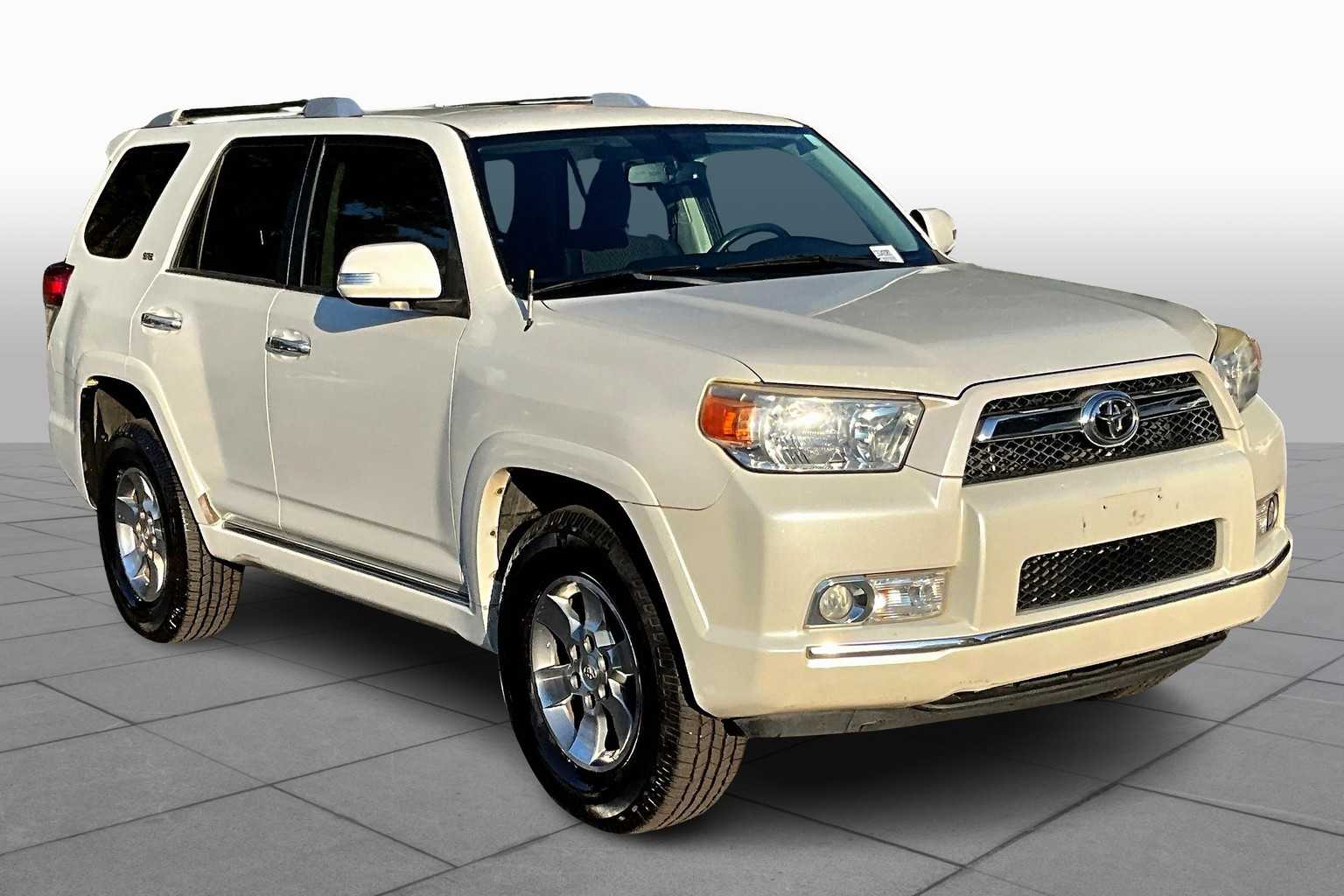 2012 Toyota 4Runner SR5 photo 2