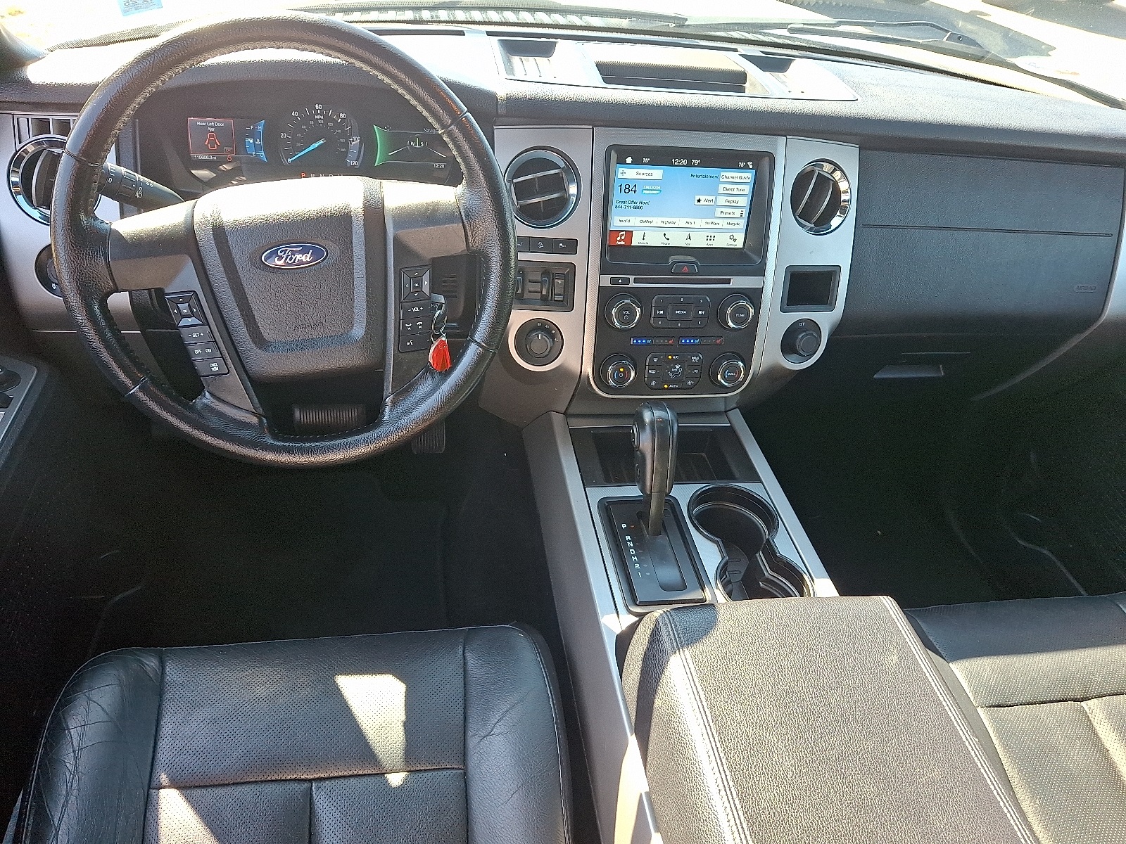 2017 Ford Expedition XLT photo 13