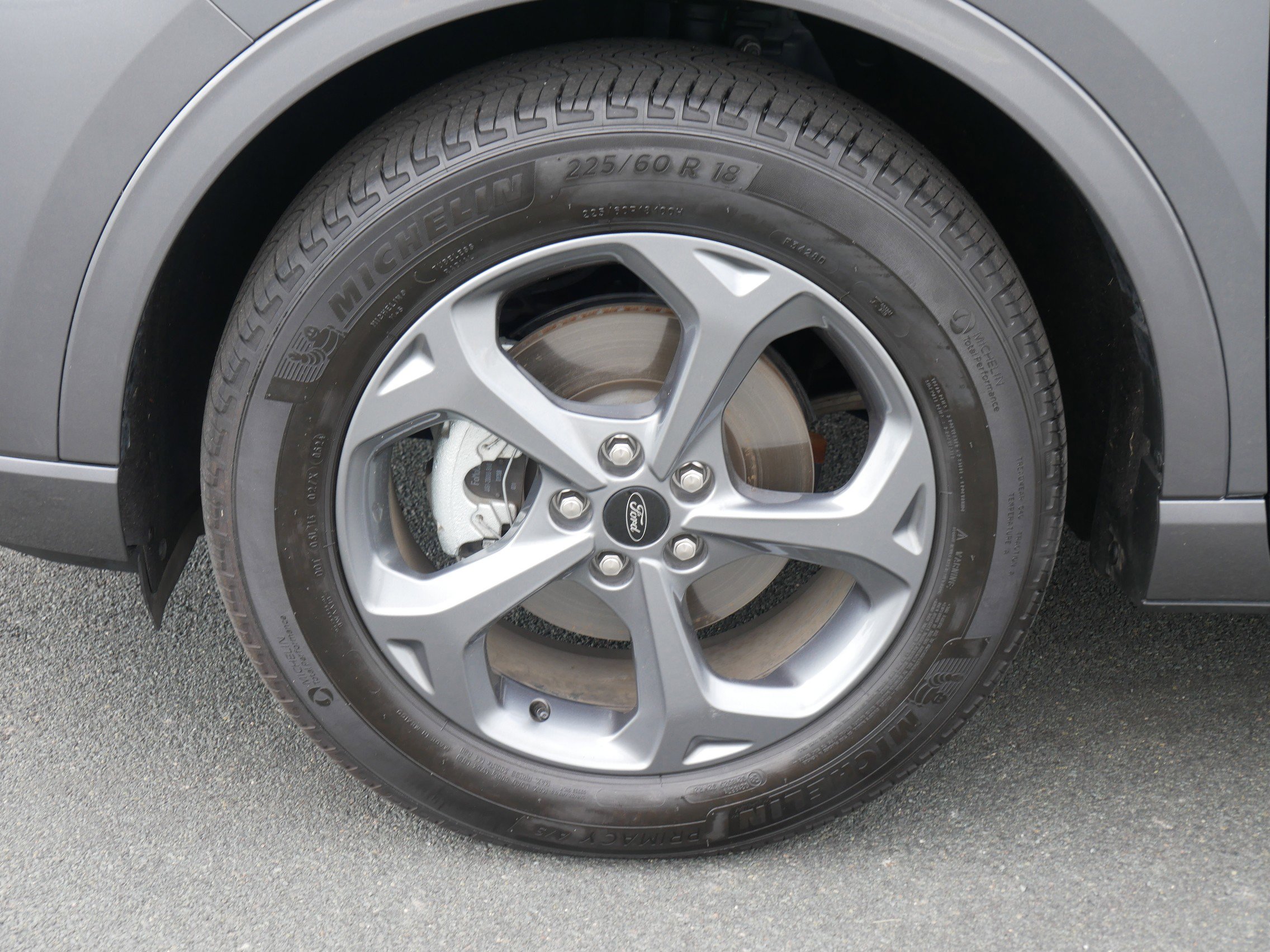 2024 Ford Escape ST-Line photo 4