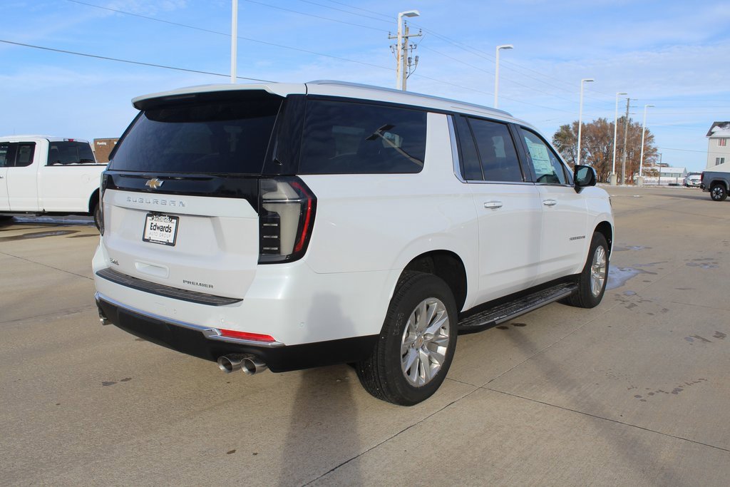 2026 Chevrolet Suburban Premier photo 3