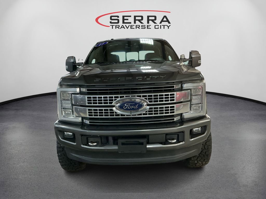 2017 Ford F-350 Platinum photo 2