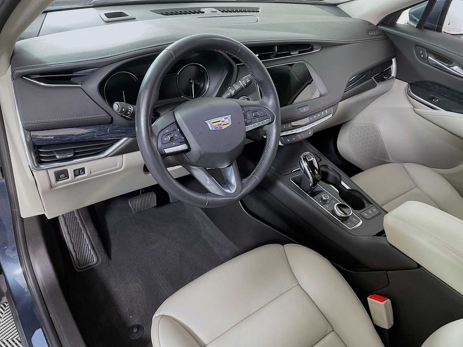 2021 Cadillac XT4 Premium Luxury photo 7