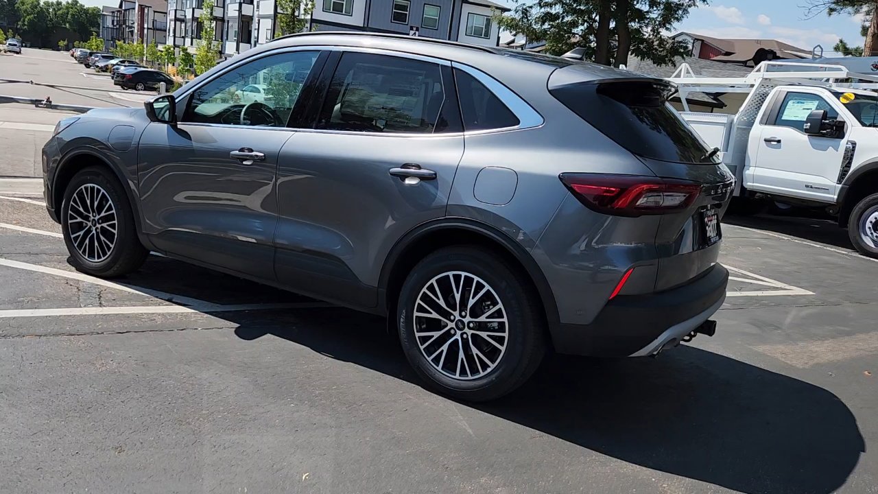 2024 Ford Escape Plug-In Hybrid Premium photo 4