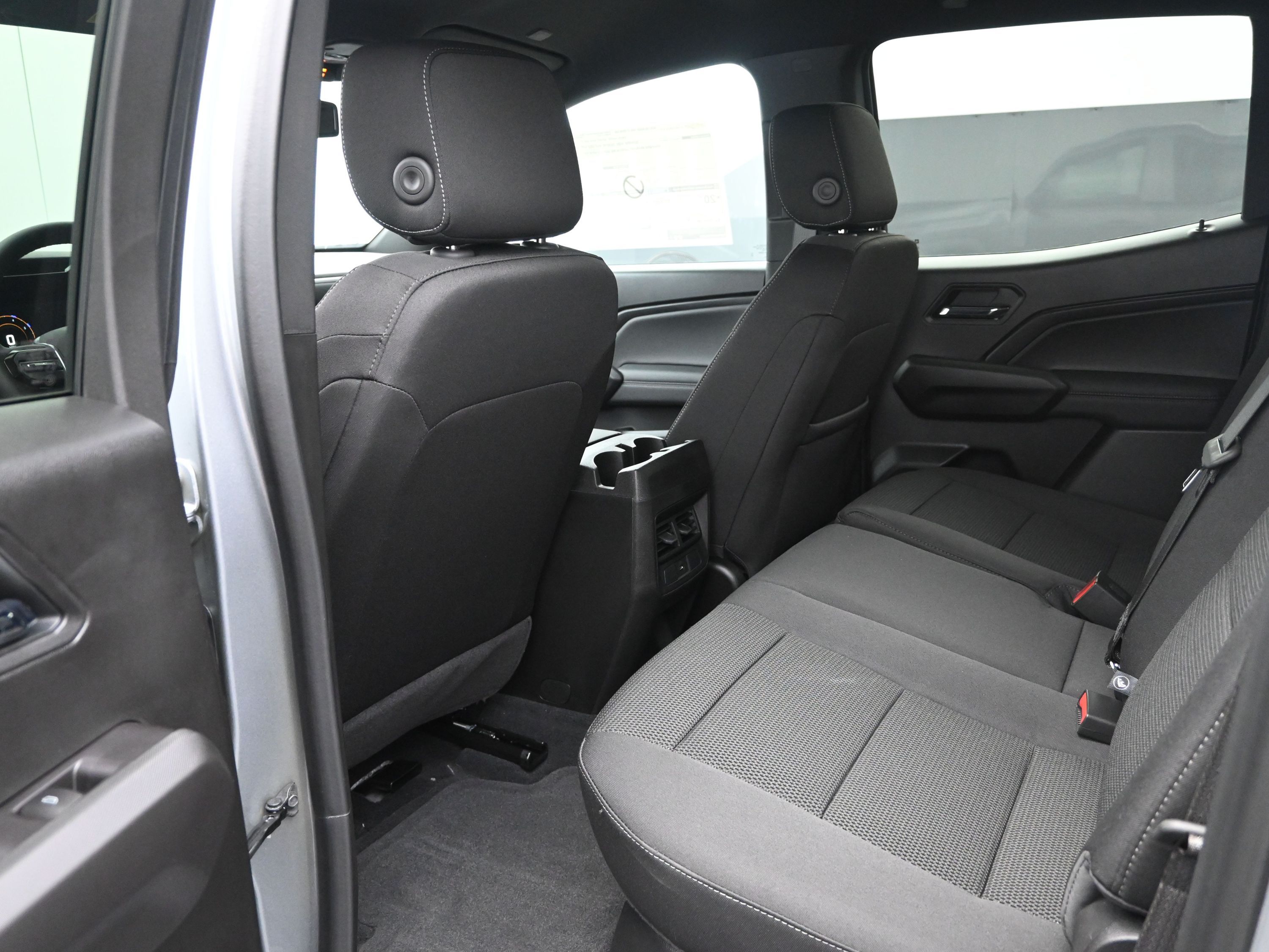 2025 Chevrolet Colorado Work Truck LT photo 9