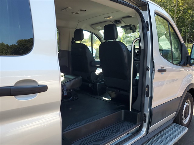 2020 Ford Transit photo 21