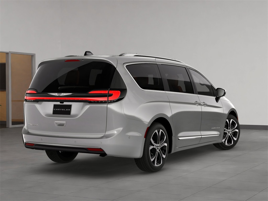 2026 Chrysler Pacifica Pinnacle photo 5