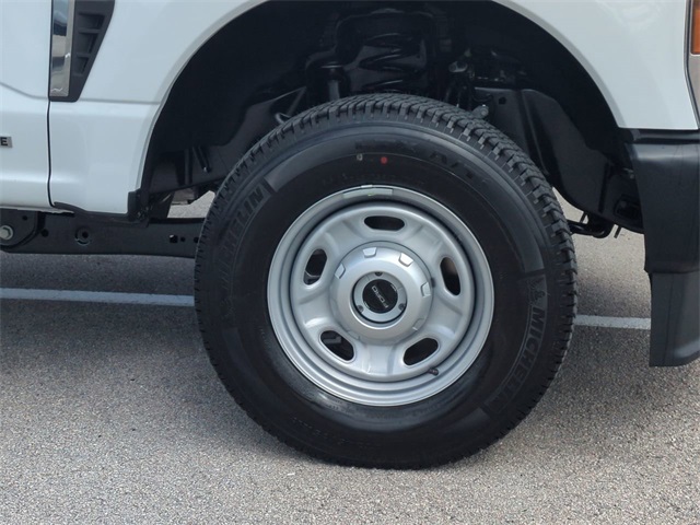 2026 Ford F-350 XL photo 11