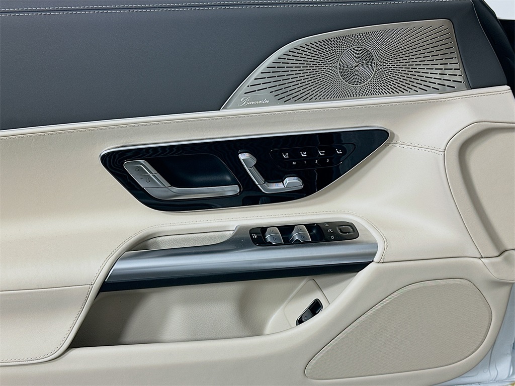 2026 Mercedes Benz SL AMG 43 photo 17