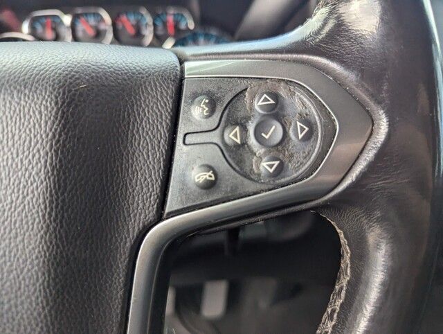2018 Chevrolet Silverado LT photo 18
