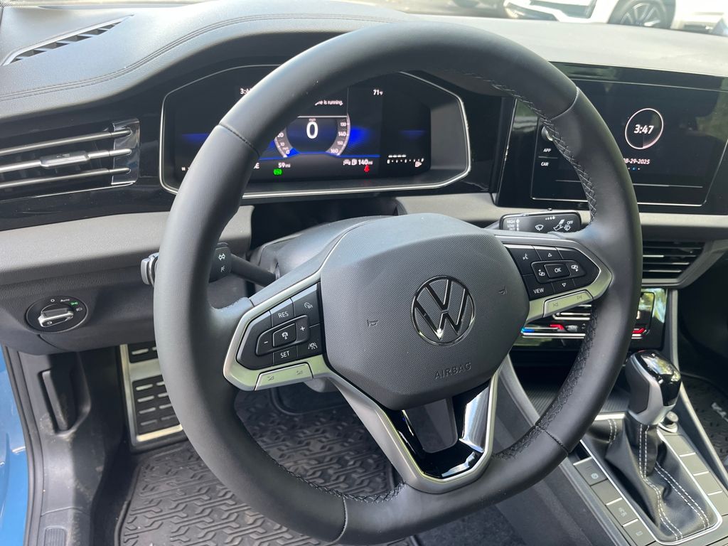 2025 Volkswagen Jetta 1.5T Sport photo 7