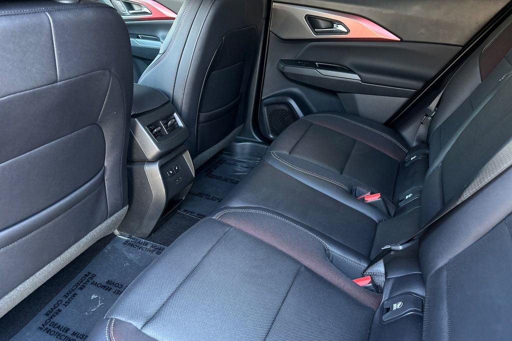 2025 Chevrolet Equinox RS photo 13