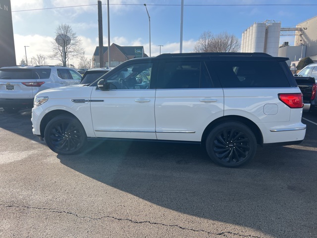 2021 Lincoln Navigator Black Label's photo