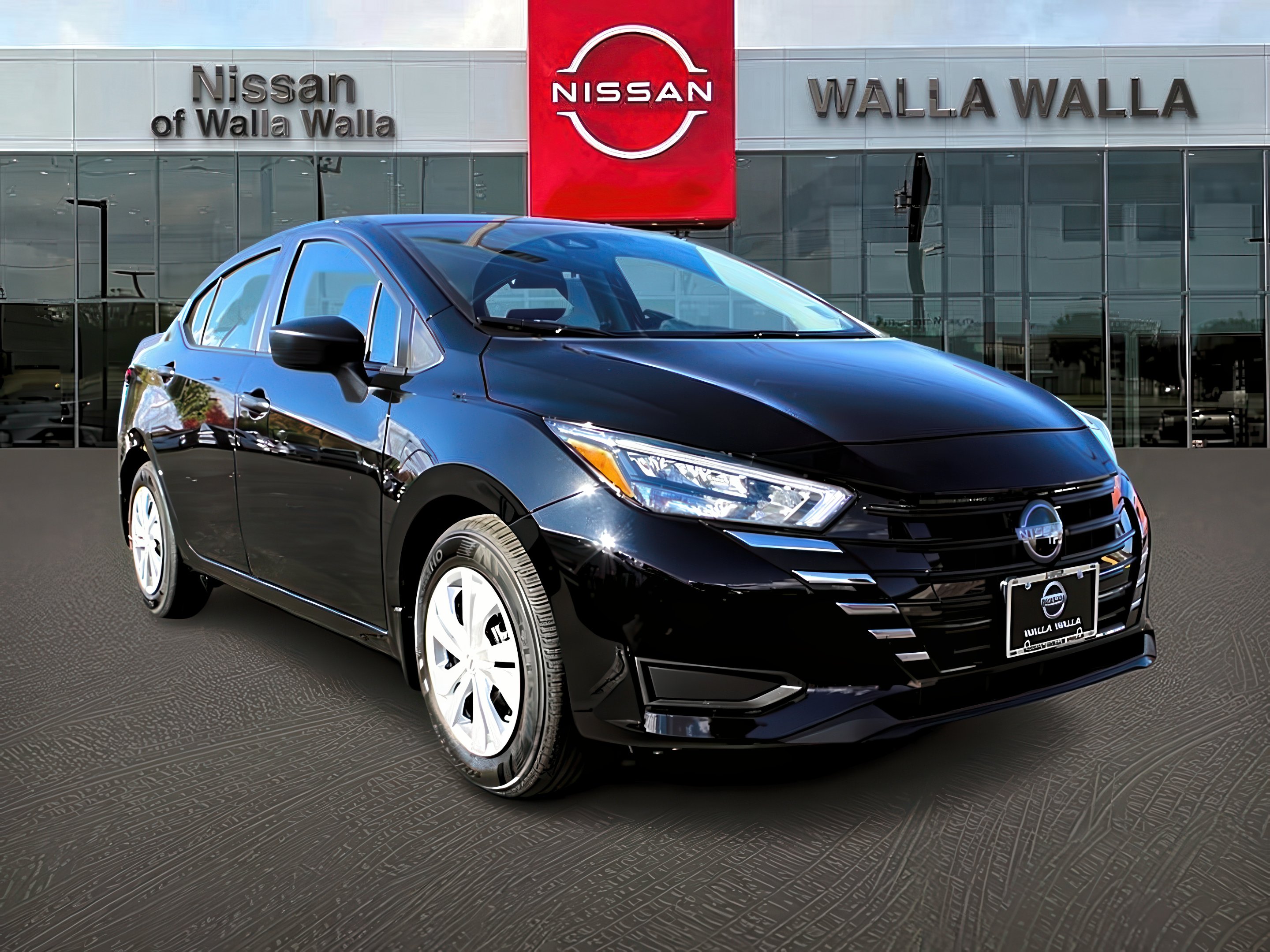 2025 Nissan Versa Sedan S's photo