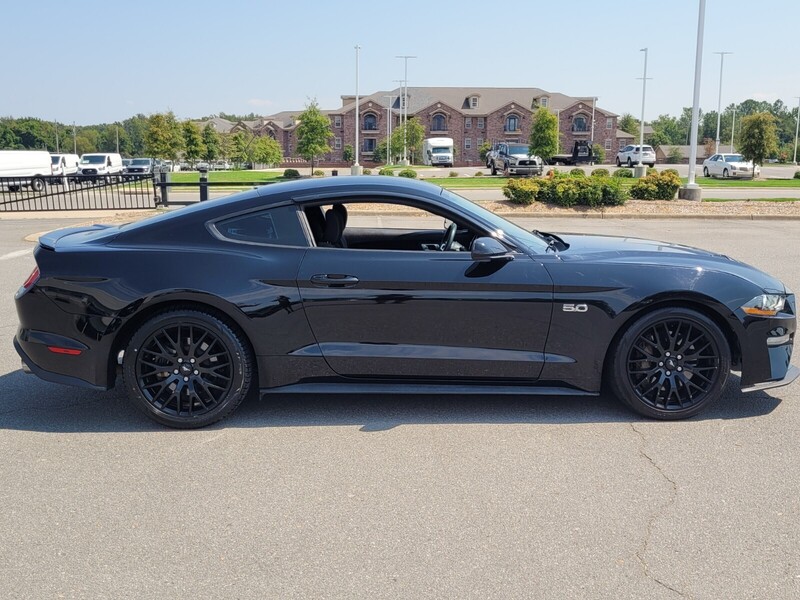 2018 Ford Mustang GT photo 2