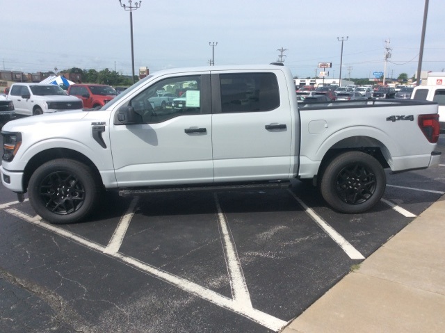 2025 Ford F-150 STX photo 4